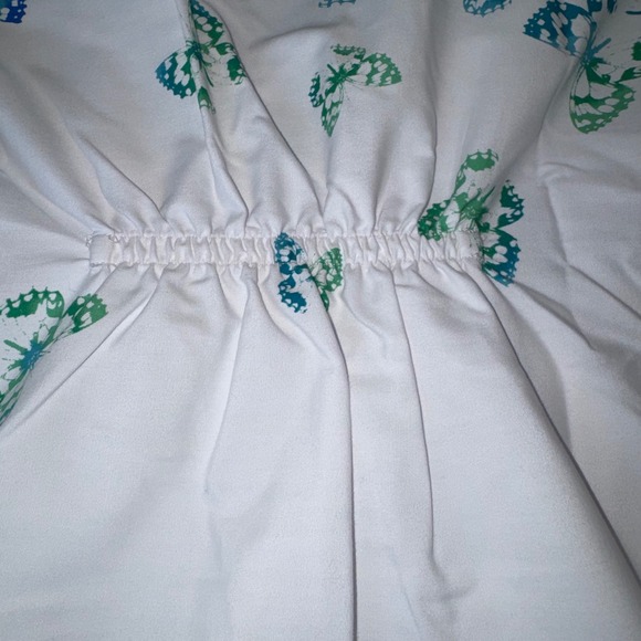 Dickies Women Butterfly Print Scrub Top White Blue Teal Junior Fit XS 82804B NWT - Picture 6 of 10